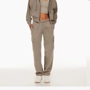 Aritzia TNA Cozy Sweatfleece mega cargo sweatpant - color in pictures listed
